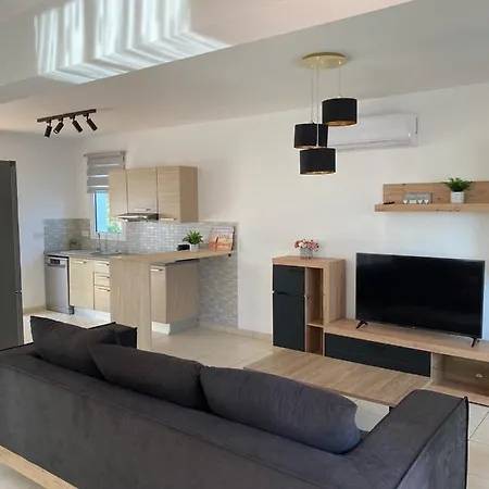 Villa Orestiada Ekaterina 3 Bdrm *